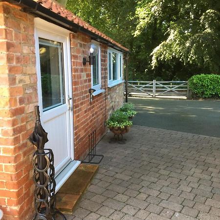 Crossways Self-Catering Cottage - Self Contained East Ravendale ภายนอก รูปภาพ