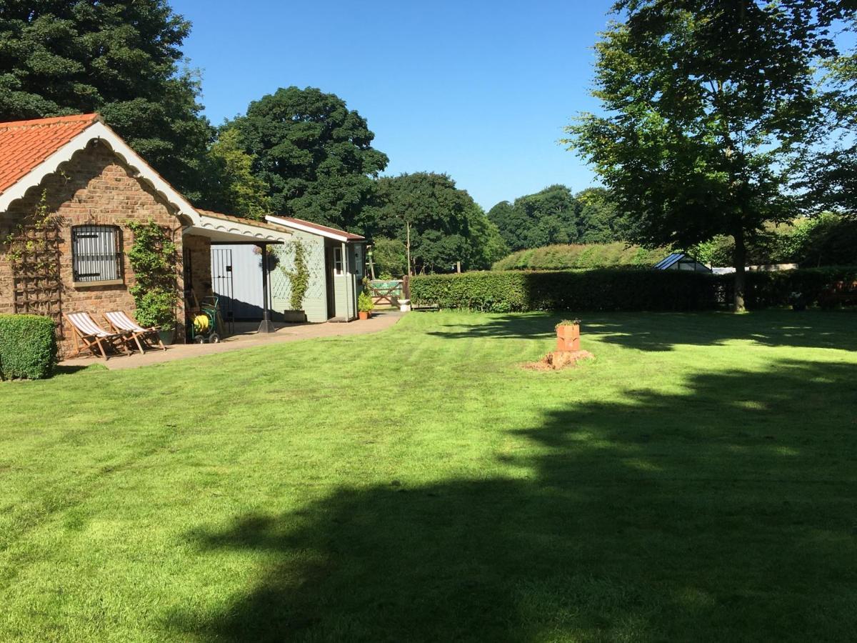 Crossways Self-Catering Cottage - Self Contained East Ravendale ภายนอก รูปภาพ